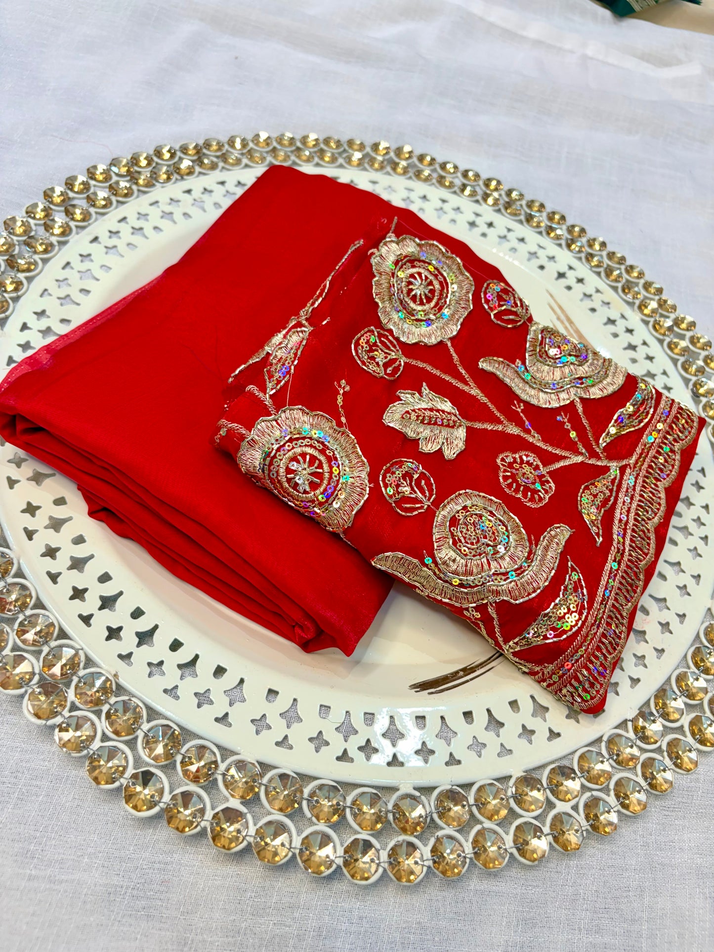 Mahira Tissue Saree (Red)