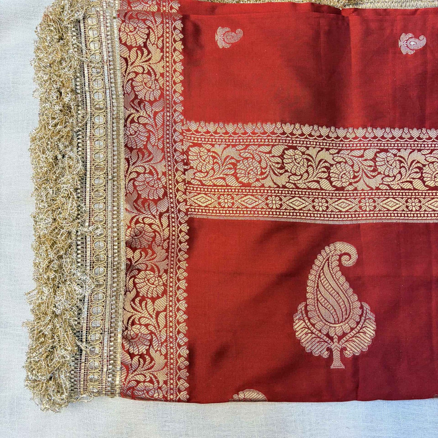 Aafreen Banarasi Silk Saree (Red)