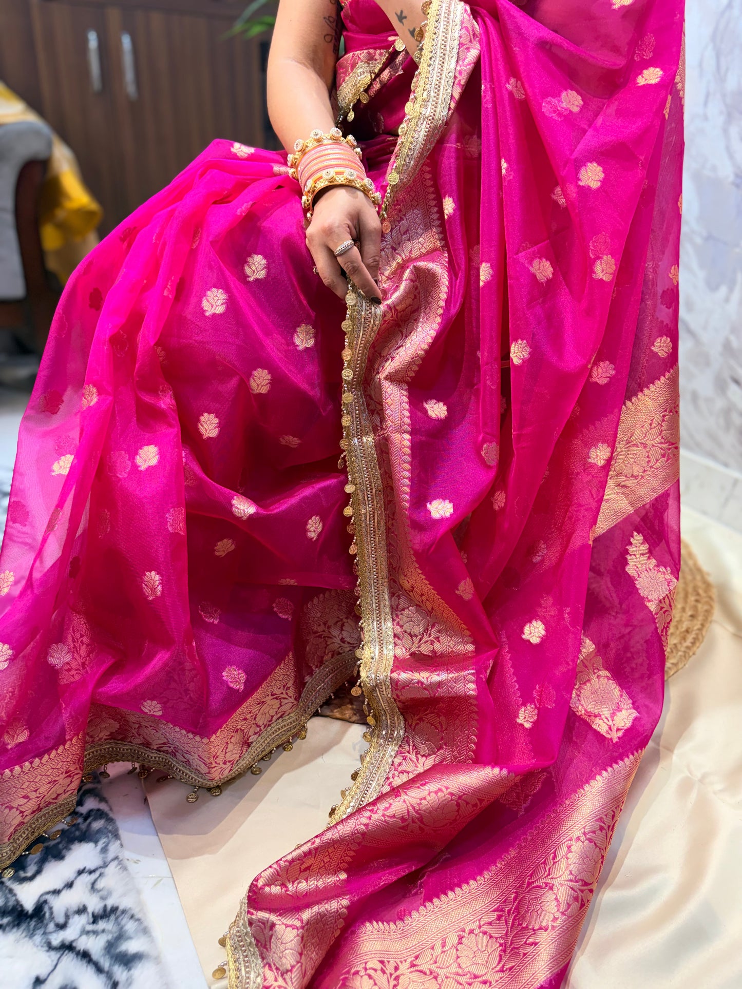 Noorani Tissue Saree (Magenta)