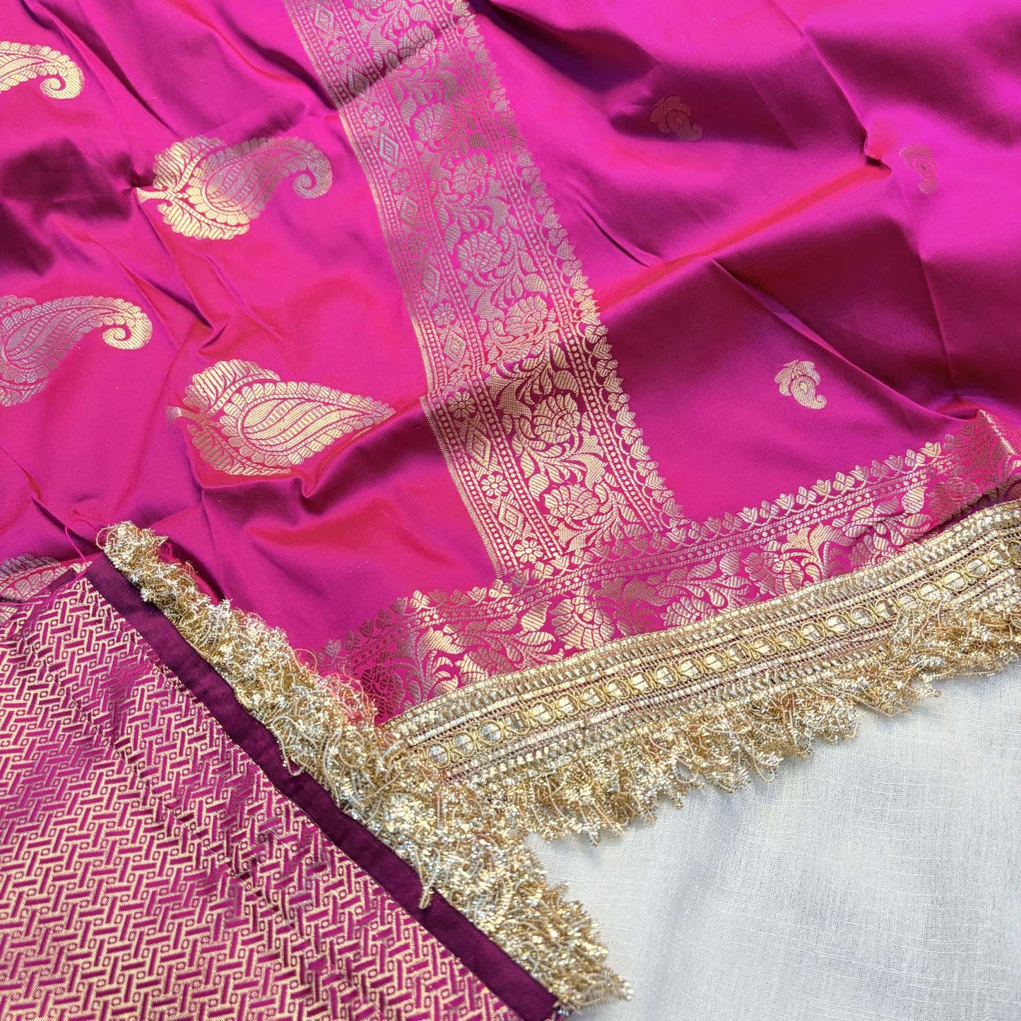 Aafreen Banarasi Silk Saree (Pink)